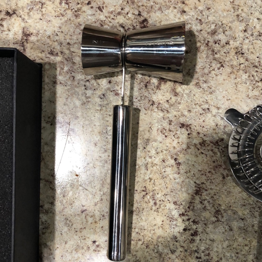 Bartender Kit - Picture 3 of 7